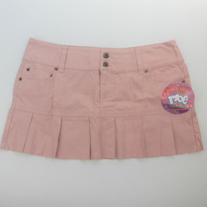 Moe Clothing Co Pink Pleated Junior Skirt  NWT